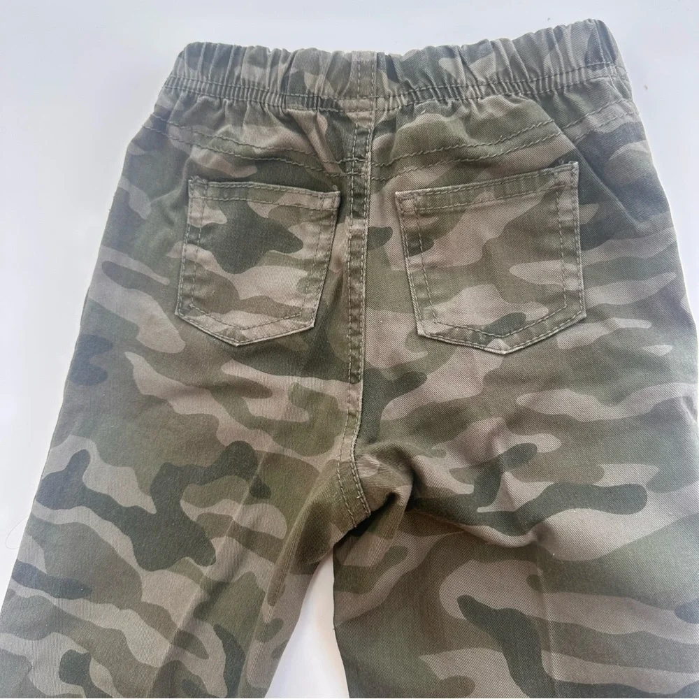 Carter’s Toddler Girls camo pants